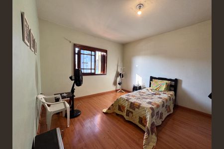 Casa à venda com 323m², 3 quartos e 2 vagasquarto 1