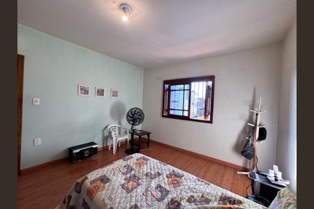 Casa à venda com 323m², 3 quartos e 2 vagasquarto 1