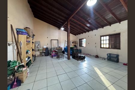 Casa à venda com 323m², 3 quartos e 2 vagasÁrea comum