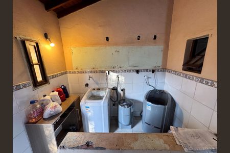 Casa à venda com 323m², 3 quartos e 2 vagasÁrea comum