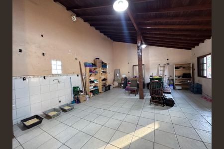 Casa à venda com 323m², 3 quartos e 2 vagasÁrea comum