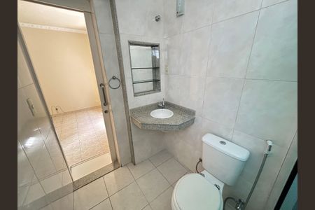 Casa à venda com 100m², 3 quartos e 1 vagaBanheiro da Suíte