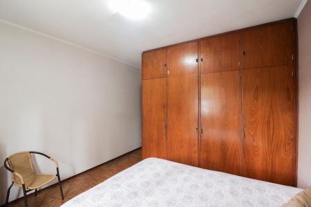 Casa à venda com 172m², 3 quartos e 3 vagas Casa à venda com 172m², 3 quartos e 3 vagasQuarto 2