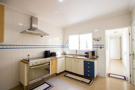 Apartamento à venda com 300m², 3 quartos e 2 vagas Apartamento à venda com 300m², 3 quartos e 2 vagasCozinha