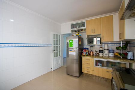 Apartamento à venda com 300m², 3 quartos e 2 vagas Apartamento à venda com 300m², 3 quartos e 2 vagasCozinha