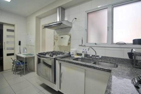 Apartamento à venda com 130m², 3 quartos e 3 vagas