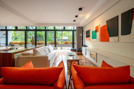 Casa à venda com 340m², 5 quartos e 6 vagas