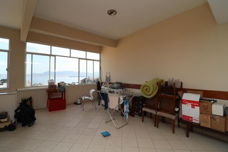 Casa à venda com 333m², 5 quartos e 4 vagasGaragem