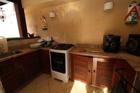 Casa à venda com 333m², 5 quartos e 4 vagasÁrea da Piscina