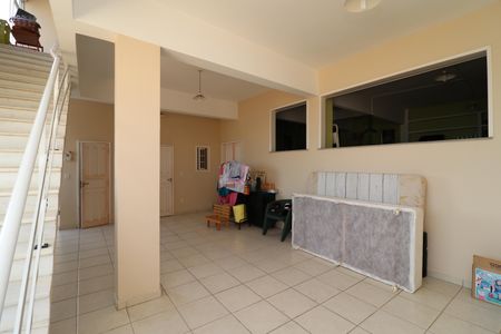 Casa à venda com 333m², 5 quartos e 4 vagasSalão de Festas