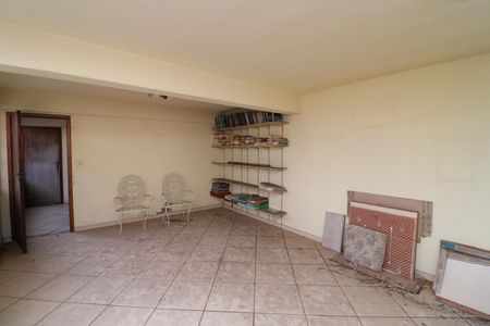 Casa à venda com 333m², 5 quartos e 4 vagasÁrea de Serviço 1