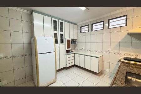 Casa à venda com 160m², 2 quartos e 1 vaga Casa à venda com 160m², 2 quartos e 1 vagaCozinha