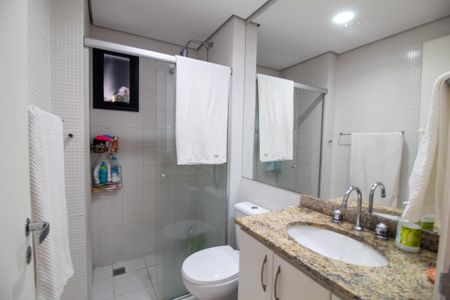 Apartamento à venda com 82m², 3 quartos e 2 vagas Apartamento à venda com 82m², 3 quartos e 2 vagasBanheiro