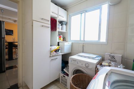 Casa à venda com 300m², 3 quartos e 4 vagas Casa à venda com 300m², 3 quartos e 4 vagasÁrea de Serviço