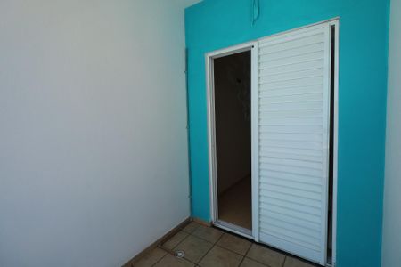 Casa à venda com 300m², 3 quartos e 4 vagas Casa à venda com 300m², 3 quartos e 4 vagasCloset da suíte 2