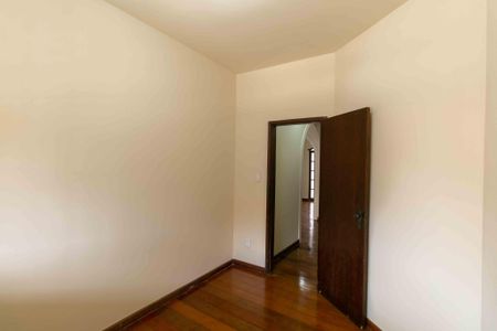 Casa à venda com 190m², 3 quartos e 3 vagas Casa à venda com 190m², 3 quartos e 3 vagasQuarto 1