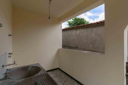 Casa à venda com 190m², 3 quartos e 3 vagas Casa à venda com 190m², 3 quartos e 3 vagasÁrea de Serviço