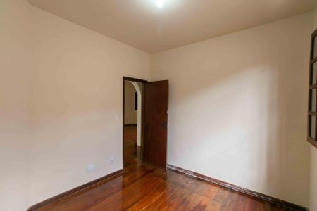 Casa à venda com 190m², 3 quartos e 3 vagas Casa à venda com 190m², 3 quartos e 3 vagasQuarto 2