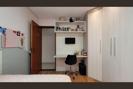 Apartamento à venda com 168m², 3 quartos e 2 vagasQuarto 2