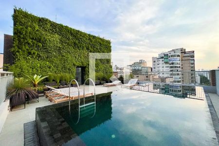 Studio à venda com 24m², 1 quarto e sem vaga Studio à venda com 24m², 1 quarto e sem vagaÁrea comum - Piscina
