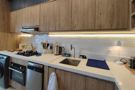 Apartamento à venda com 66m², 1 quarto e 2 vagas Apartamento à venda com 66m², 1 quarto e 2 vagasCozinha e Área de Serviço