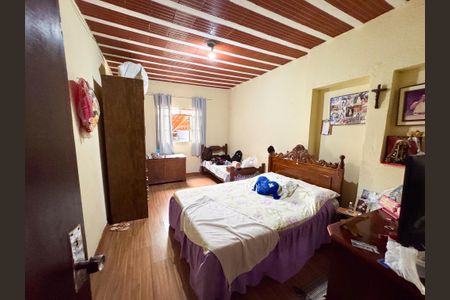 Casa à venda com 360m², 4 quartos e 5 vagasQuarto 4
