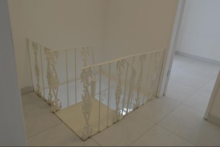 Casa de condomínio à venda com 190m², 3 quartos e 3 vagasHall 