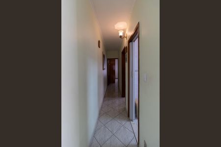 Casa à venda com 148m², 3 quartos e 2 vagas Casa à venda com 148m², 3 quartos e 2 vagasCorredor