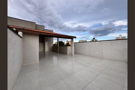 Apartamento à venda com 143m², 3 quartos e 2 vagas Apartamento à venda com 143m², 3 quartos e 2 vagasCobertura