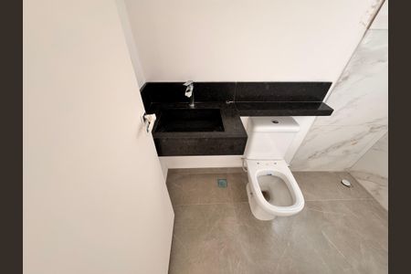 Apartamento à venda com 143m², 3 quartos e 2 vagas Apartamento à venda com 143m², 3 quartos e 2 vagasBanheiro Da suite