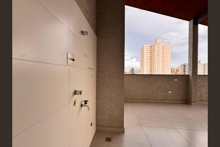 Apartamento à venda com 143m², 3 quartos e 2 vagas Apartamento à venda com 143m², 3 quartos e 2 vagasLavanderia