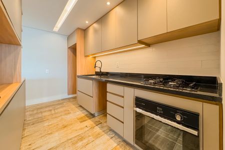 Apartamento à venda com 121m², 3 quartos e 2 vagas Apartamento à venda com 121m², 3 quartos e 2 vagasCozinha