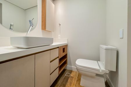 Apartamento à venda com 121m², 3 quartos e 2 vagas Apartamento à venda com 121m², 3 quartos e 2 vagasBanheiro da Suíte 3