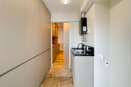 Apartamento à venda com 121m², 3 quartos e 2 vagas Apartamento à venda com 121m², 3 quartos e 2 vagasÁrea de Serviço