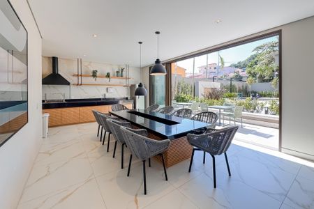 Apartamento à venda com 121m², 3 quartos e 2 vagas Apartamento à venda com 121m², 3 quartos e 2 vagasÁrea comum