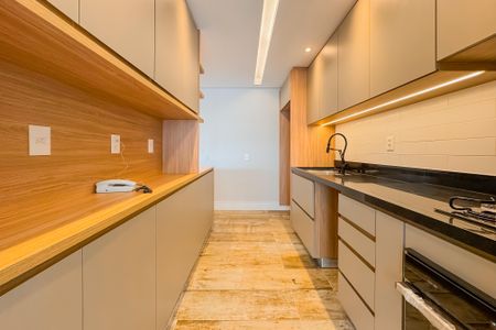 Apartamento à venda com 121m², 3 quartos e 2 vagas Apartamento à venda com 121m², 3 quartos e 2 vagasCozinha