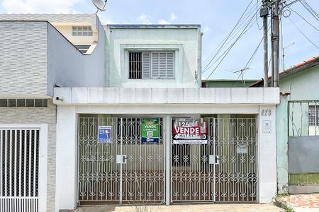 Casa à venda com 188m², 4 quartos e 2 vagasFachada + plaquinha