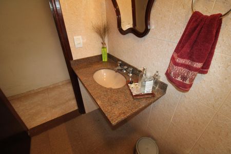 Casa à venda com 336m², 4 quartos e 3 vagasBanheiro 3