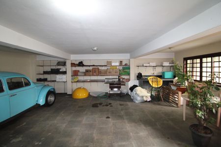 Casa à venda com 336m², 4 quartos e 3 vagasGaragem