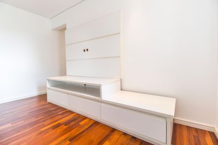 Apartamento à venda com 83m², 2 quartos e 2 vagas Apartamento à venda com 83m², 2 quartos e 2 vagasSala de TV