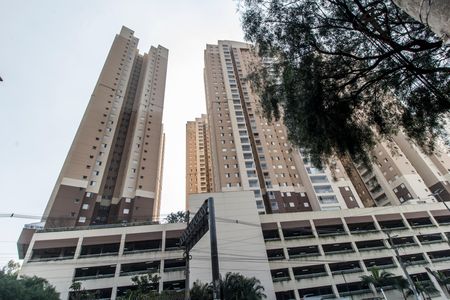 Apartamento à venda com 83m², 2 quartos e 2 vagas Apartamento à venda com 83m², 2 quartos e 2 vagasFachada