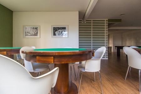 Apartamento à venda com 83m², 2 quartos e 2 vagasSalão de jogos