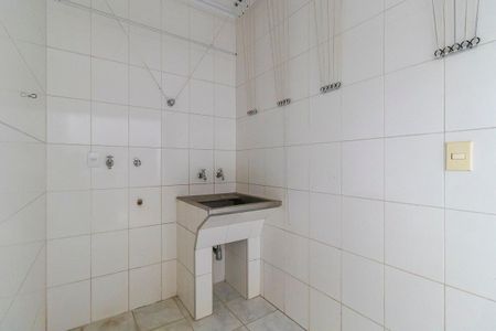 Casa à venda com 336m², 5 quartos e 4 vagas Casa à venda com 336m², 5 quartos e 4 vagasÁrea de serviço