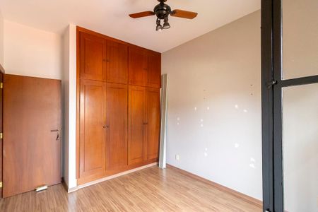 Casa à venda com 336m², 5 quartos e 4 vagas Casa à venda com 336m², 5 quartos e 4 vagasQuarto da suíte 4