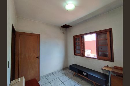 Casa à venda com 340m², 4 quartos e 6 vagas Casa à venda com 340m², 4 quartos e 6 vagasQuarto