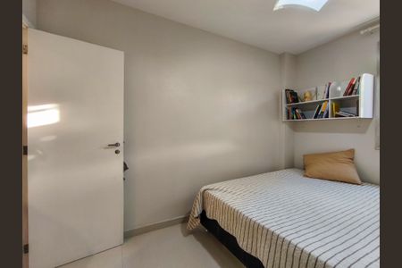 Apartamento à venda com 183m², 4 quartos e 3 vagas Apartamento à venda com 183m², 4 quartos e 3 vagasQuarto 1