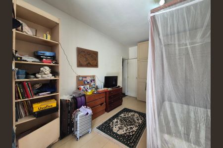 Casa à venda com 427m², 4 quartos e 7 vagas Casa à venda com 427m², 4 quartos e 7 vagasSuíte
