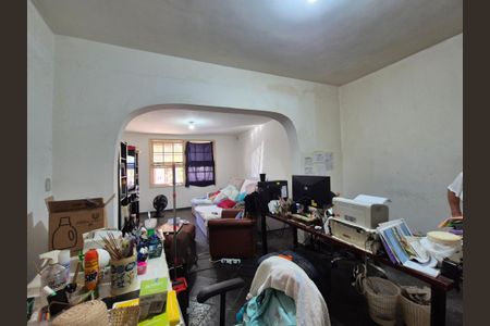 Casa à venda com 427m², 4 quartos e 7 vagas Casa à venda com 427m², 4 quartos e 7 vagasSala