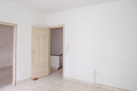 Casa à venda com 400m², 3 quartos e 4 vagas Casa à venda com 400m², 3 quartos e 4 vagasQuarto 2