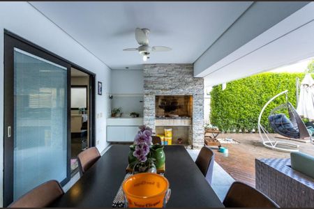 Casa à venda com 796m², 6 quartos e 6 vagas Casa à venda com 796m², 6 quartos e 6 vagasFoto 08